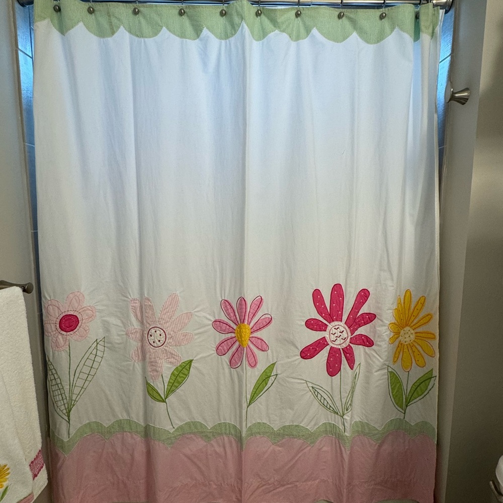 Pottery Barn Kids Daisy Floral Shower Curtain Girls Bathroom PBK Patchwork